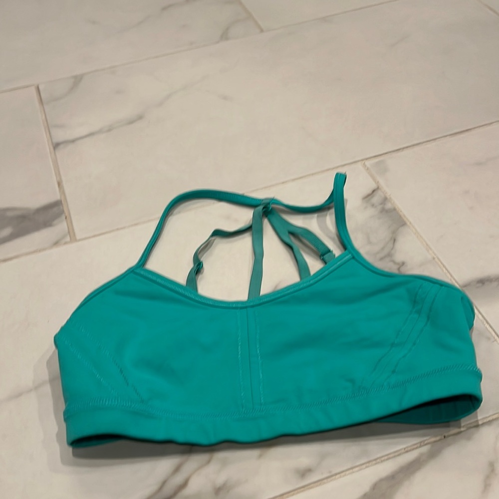 Lululemon bra size 6. Soft green.